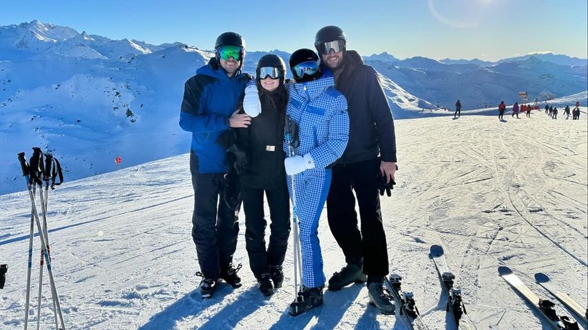 Sophie Turner mit Peregrine Pearson und Freunden