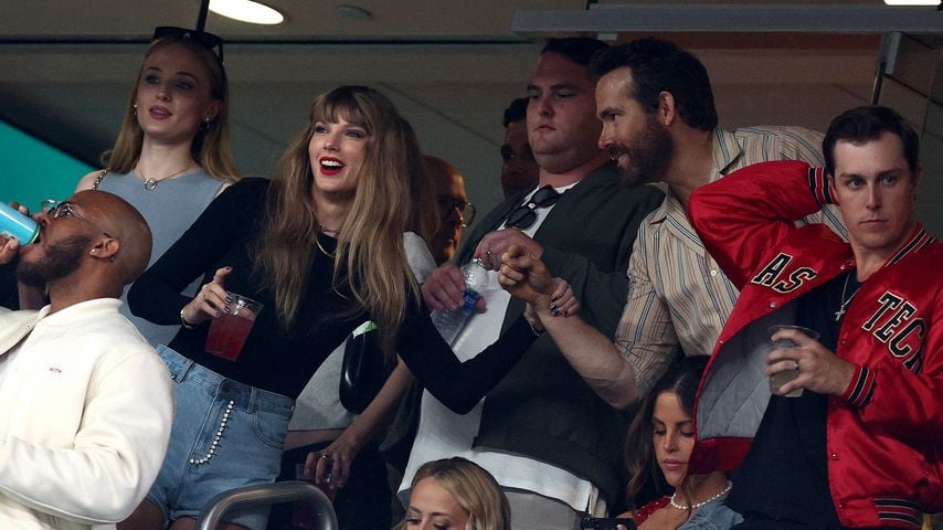 Sophie Turner, Taylor Swift und Ryan Reynolds, 2023