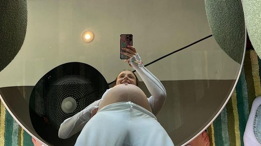 Sophie Turner mit ihrem Babybauch