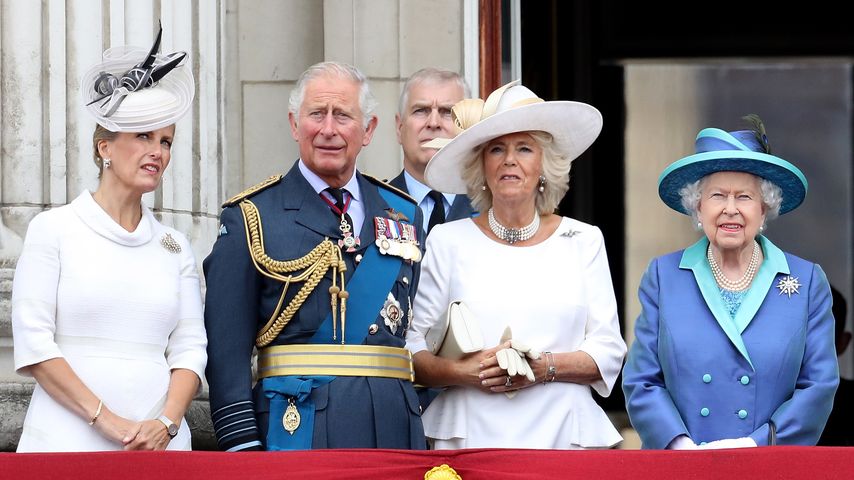 Sophie von Wessex, König Charles, Königsgemahlin Camilla, Queen Elizabeth II. und Prinz Andrew