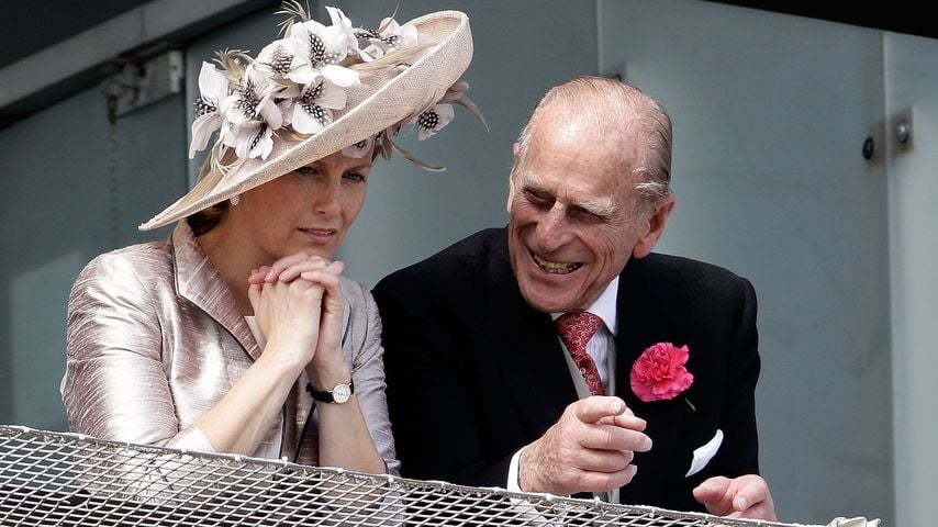 Sophie Wessex, Herzogin von Edinburgh und Prinz Philip beim Epsom Derby, Juni 2011, England