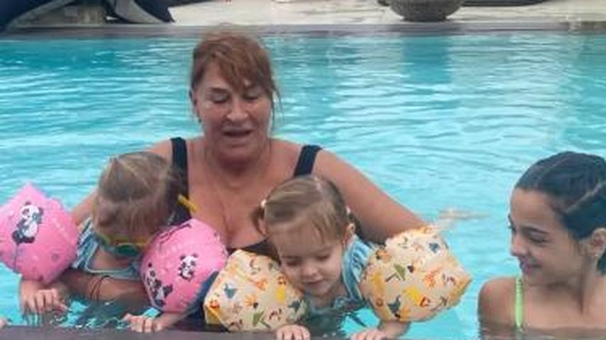 Anna-Maria Ferchichis Mama Soraya Lewe-Tacke mit ihren Enkelkindern