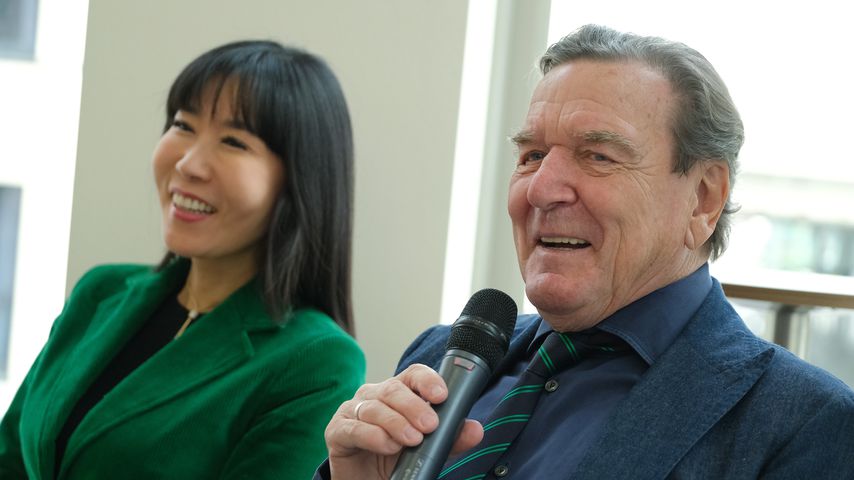 Soyeon Schröder-Kim und Gerhard Schröder