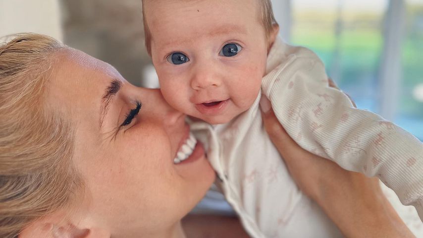 Stacey Solomon mit Baby Belle, April 2023