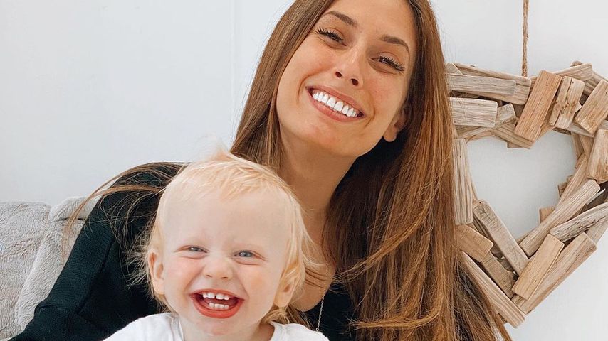 Stacey Solomon mit ihrem Kind