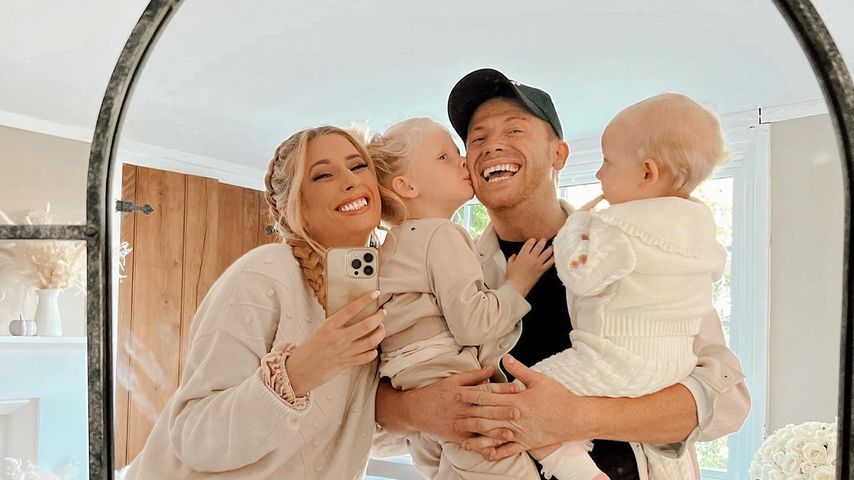 Stacey Solomon mit ihrem Ehemann und ihren Kids