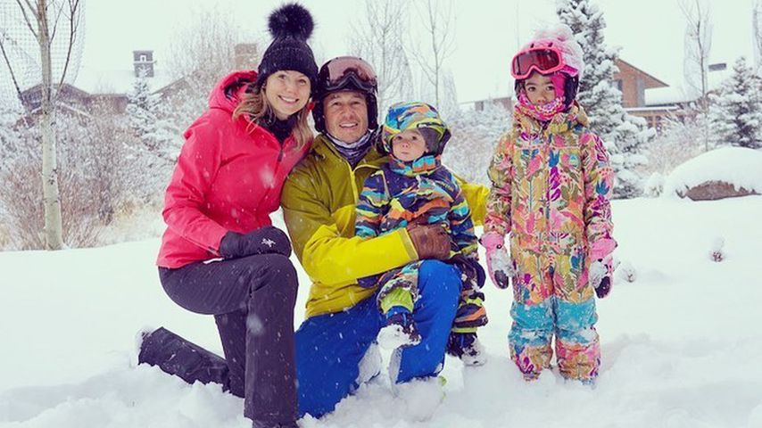 Stacy Keibler und Jared Pobre mit ihren Kids
