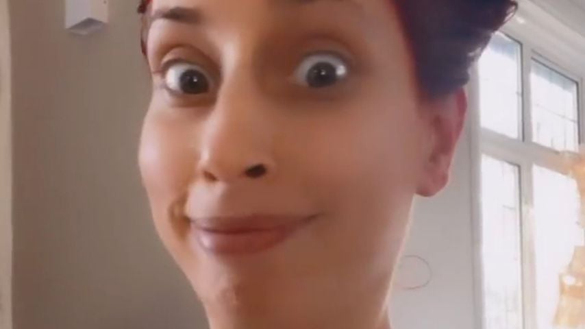 Stacey Solomon färbt ihre Haare rot