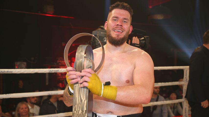 Standart Skill nach dem Boxkampf gegen Leon Machère im Universum Gym, Februar 2022