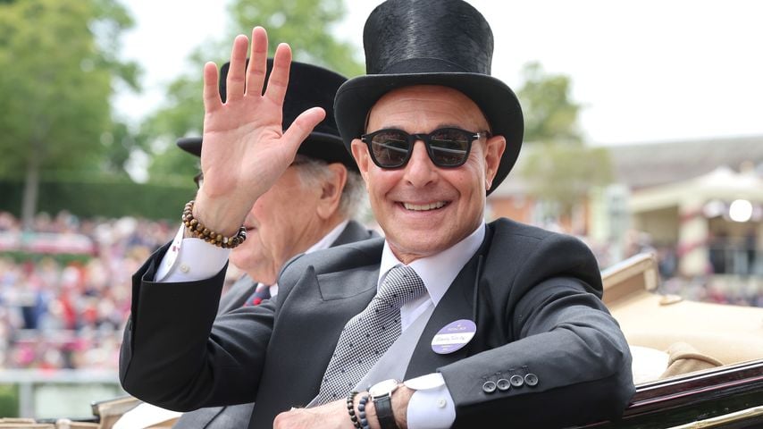 König Charles empfängt Stanley Tucci beim Royal Ascot 2026