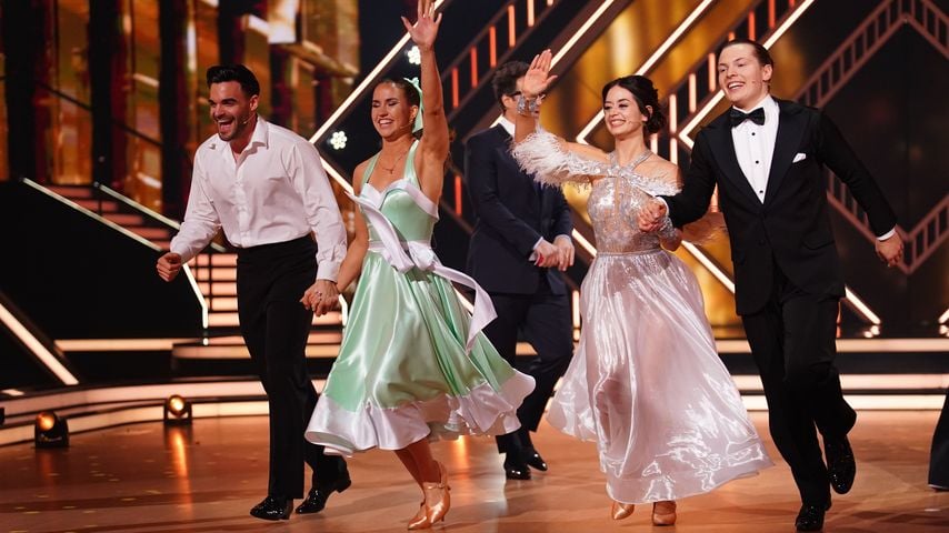 Stefano Zarrella, Mariia Maksina, Malika Dzumaev und Gabriel Kelly bei "Let's Dance"