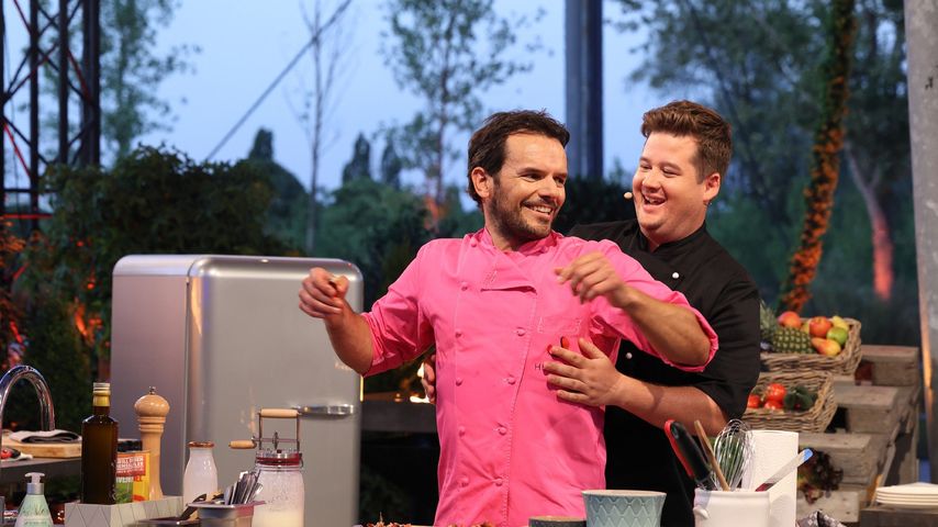 Steffen Henssler und Chris Tall beim "Grill den Henssler Sommer-Special"