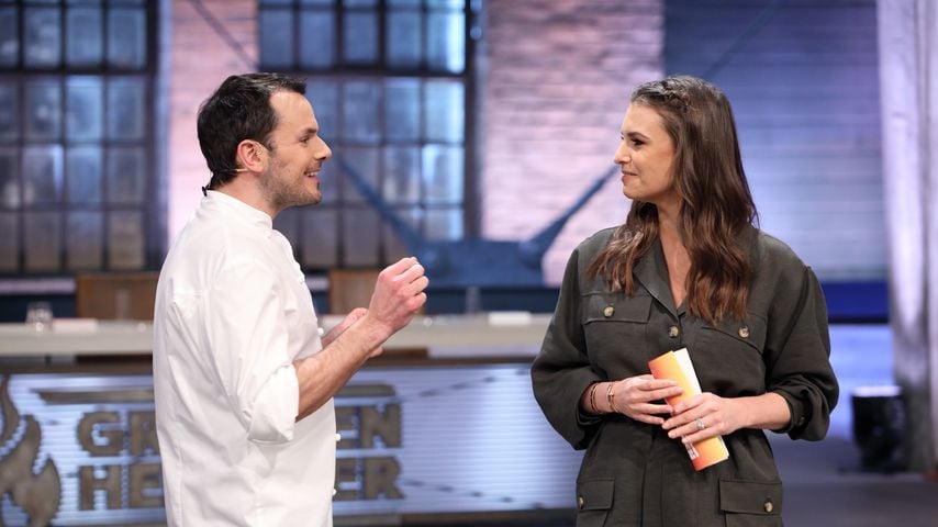 Steffen Henssler und Laura Wontorra bei "Grill den Henssler"