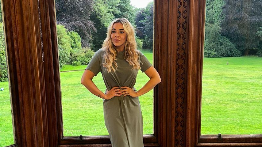 Stephanie Davis, TV-Bekanntheit