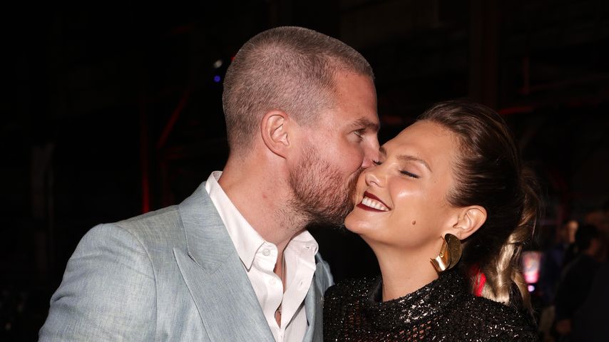 Stephen Amell und seine Frau Cassandra Jean