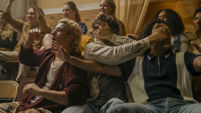 Stephen Kalyn, Khobe Clarke und Jalen Thomas Brooks in "Off Campus"