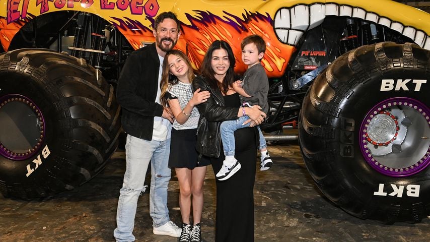 Steve Kazee und Jenna Dewan mit ihren Kids