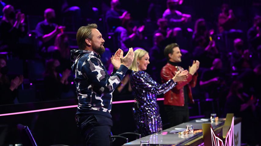 Steven Gätjen, Ruth Moschner und Alexander Klaws bei "The Masked Dancer"