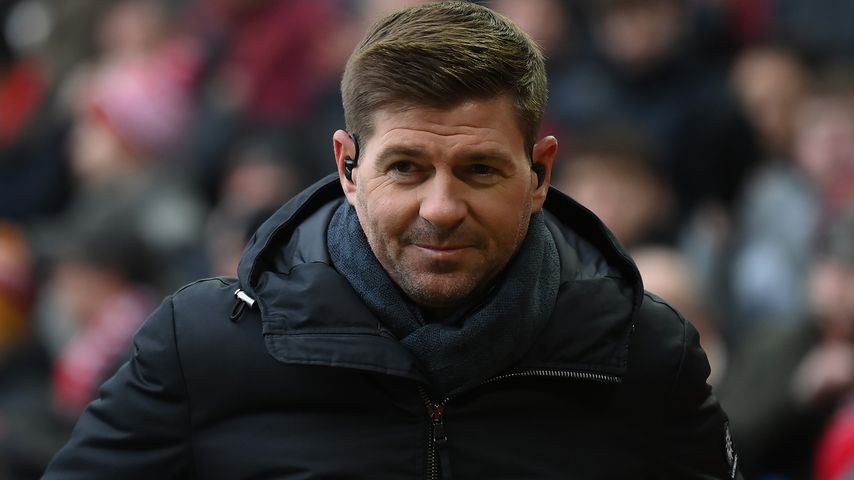 Fußballer Steven Gerrard (45) ist erstmals Opa geworden