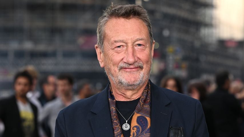 Steven Knight bestätigt ersten Entwurf für "James Bond"-Film