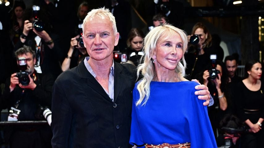 So verliebt posieren Sting und Trudie auf Filmfest in Cannes