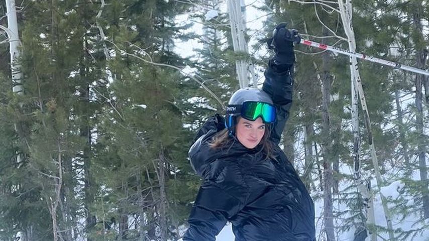 Stormi Bree Henley im Skiort Aspen