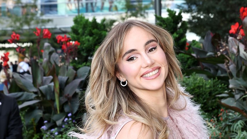 Suki Waterhouse, Musikerin