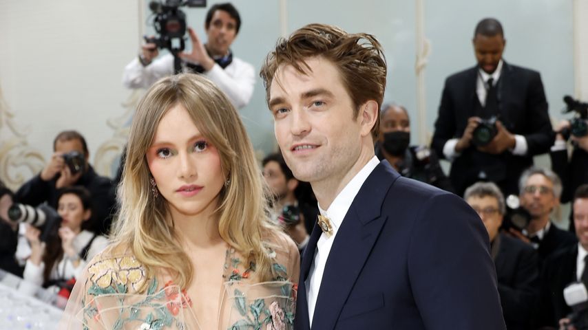 Suki Waterhouse und Robert Pattinson, Paar