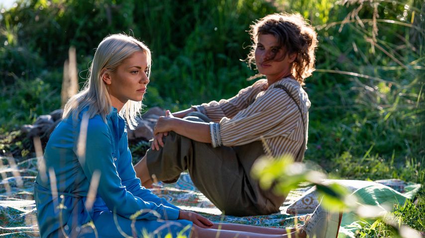 "Sunny – Wer bist du wirklich"-Stars Valentina Pahde und Anne Brendler