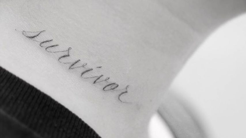 "Survivor"-Tattoo von Demi Lovato