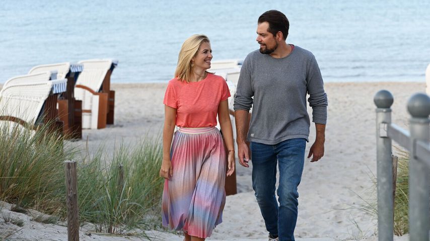 Susan Sideropoulos und Daniel Fehlow bei "Leon – Glaub nicht alles, was du siehst"