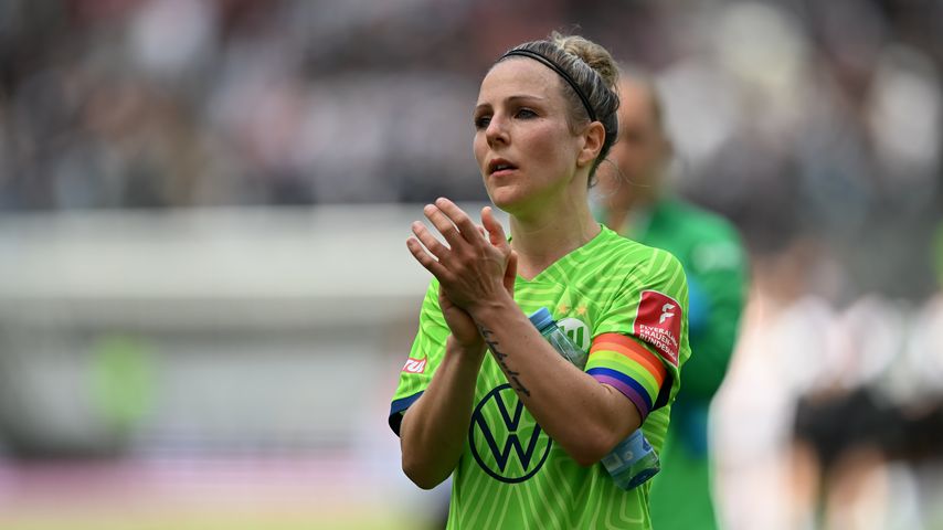 Svenja Huth, Fußballspielerin