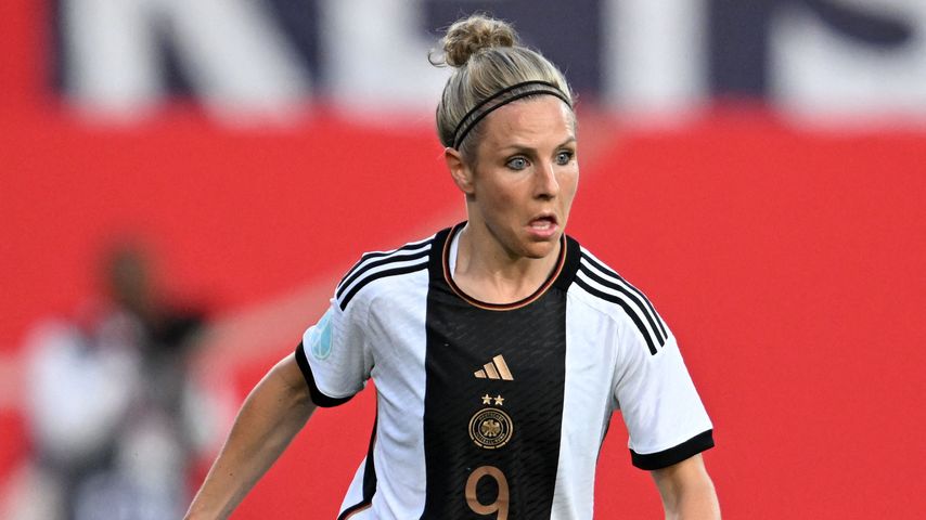 Svenja Huth, Nationalspielerin