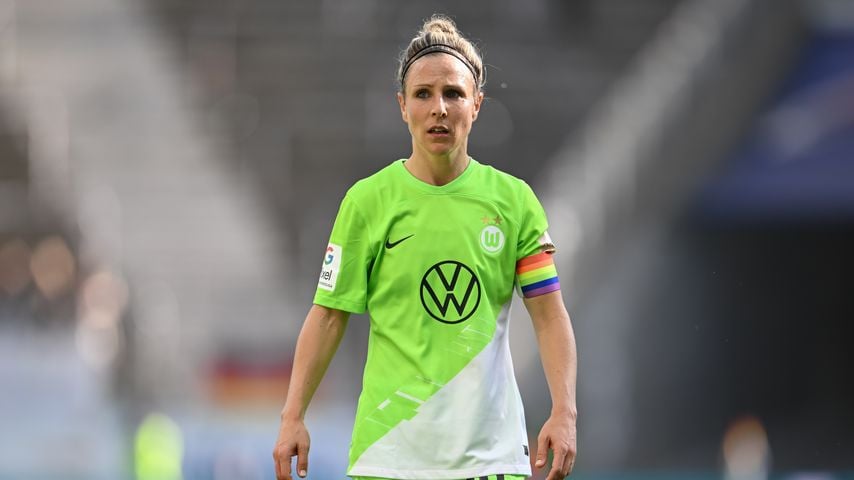 Erstes Shooting: DFB-Star Svenja Huth teilt Bild mit Baby