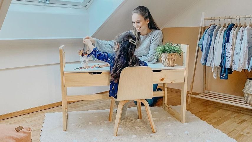 Svenja Theißen mit ihrer Tochter