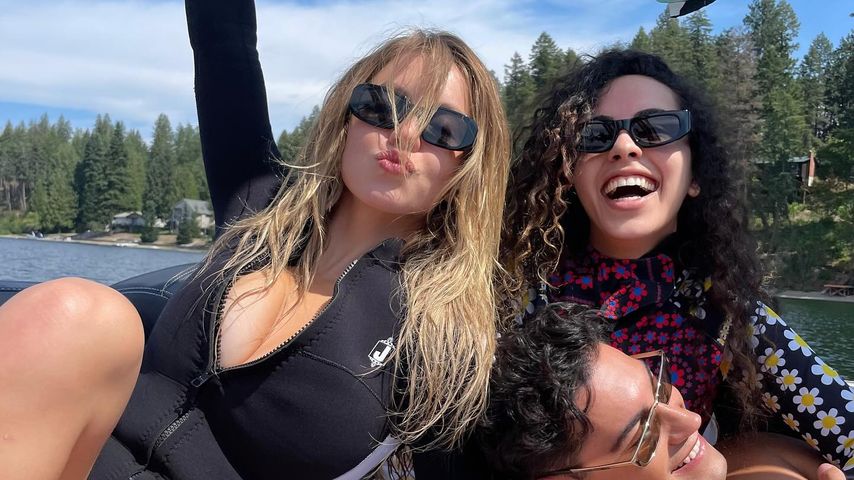 Sydney Sweeney mit Freunden im August 2024