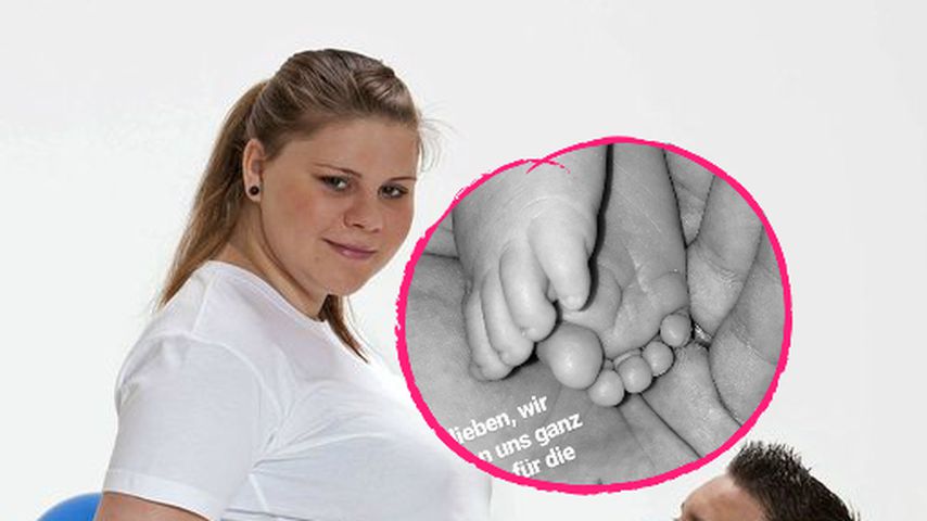 Mit Baby-Füßchen: Sylvana Wollny bedankt sich nach Geburt