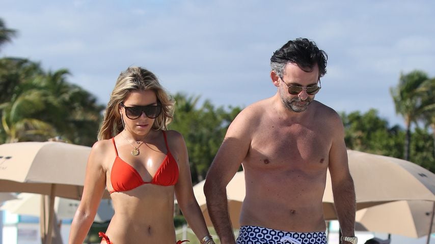 Sylvie Meis und Niclas Castello am Strand von Miami, 2019
