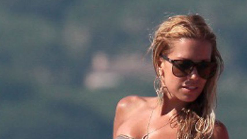 Sylvie van der Vaart zeigt Traumbody im Bikini