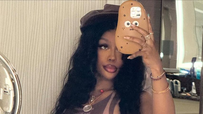 SZA präsentiert sich auf Instagram in einem durchsichtigen Oberteil