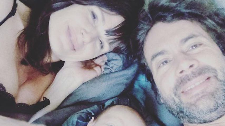Tabea Heynig mit ihrem Mann und ihrem Sohn Monty