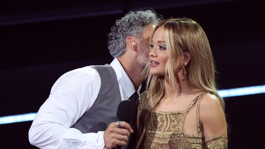 Taika Waititi und Rita Ora bei den MTV EMA 2022