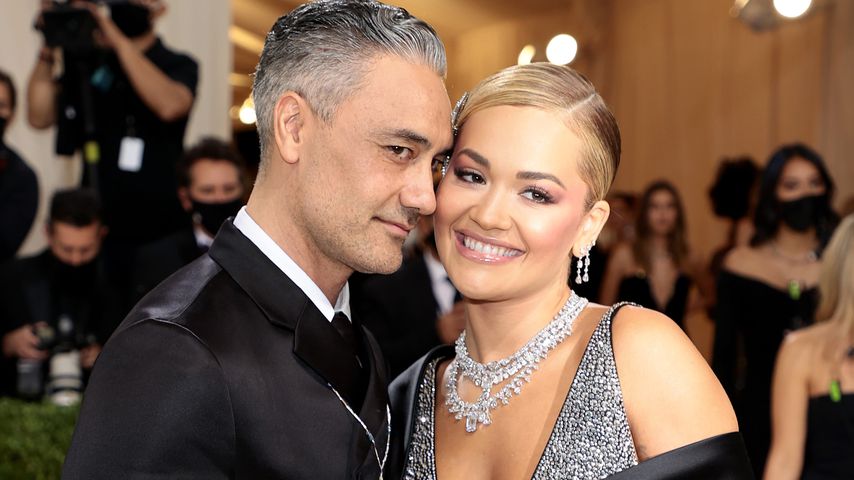 Taika Waititi und Rita Ora auf der Met Gala 2021