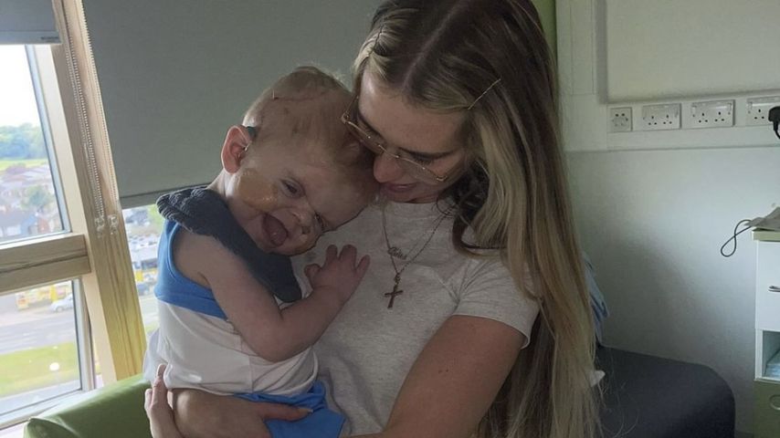 Muss Talia Oatways Sohn (1) noch im Krankenhaus bleiben?