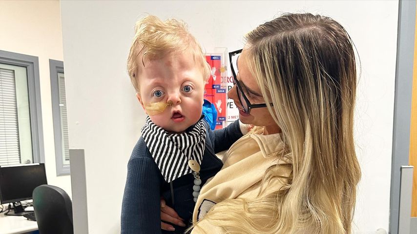Talia Oatway mit ihrem Sohn Oakley
