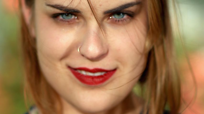 Socken in Sandalen! Tallulah Willis im Touri-Look