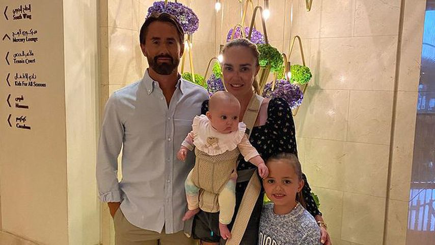 "Meine Welt": Tamara Ecclestone teilt süße Familienaufnahme