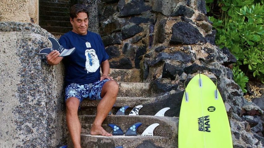 Tamayo Perry, Profisurfer