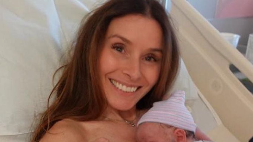 Tana Ramsay mit ihrem Neugeborenen