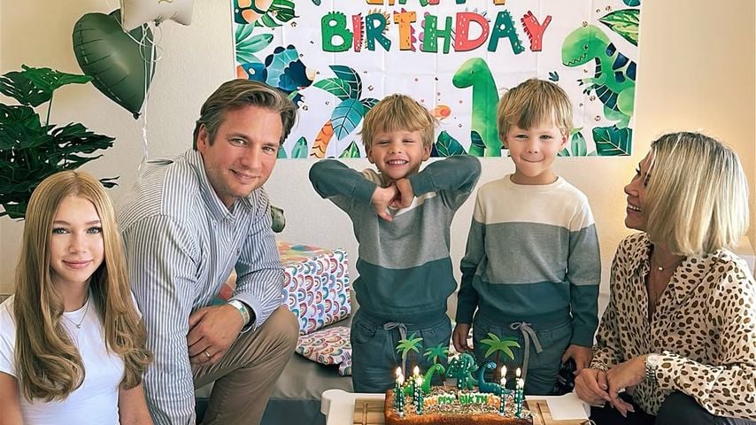 Tanja Szewczenko mit ihren Kindern und Ehemann